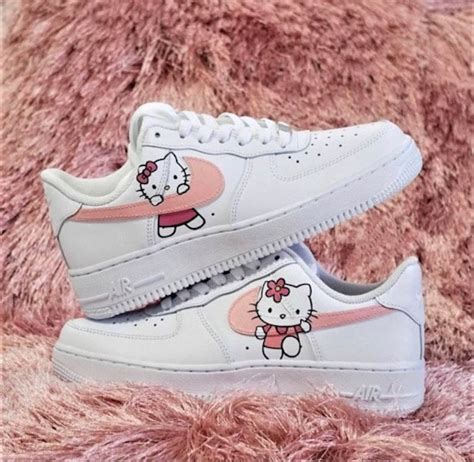 nike hello kitty shoes women's